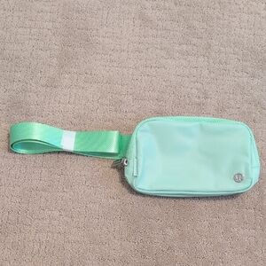 Lululemon Citra Lime Everywhere Belt Bag 1L